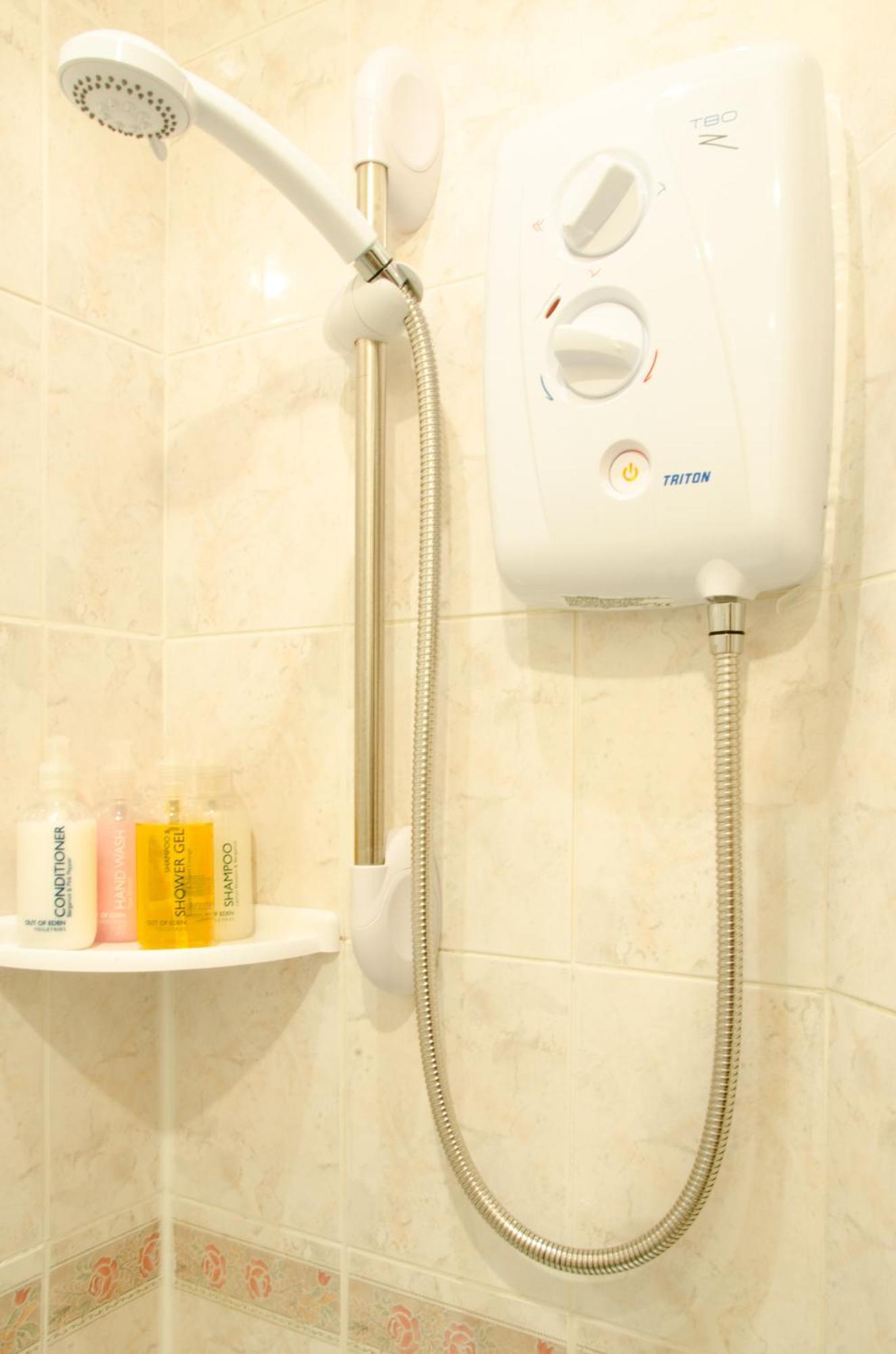 Hedley Villa Guest House Leamington Spa Ngoại thất bức ảnh